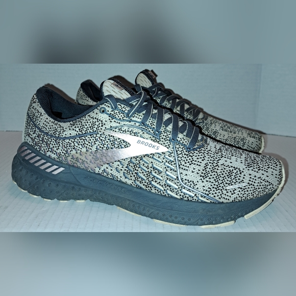 Brooks Adrenaline GTS 21 Running Shoe, Women's Size 8 B, Almond/Grey 1203291B276 - Picture 2 of 11